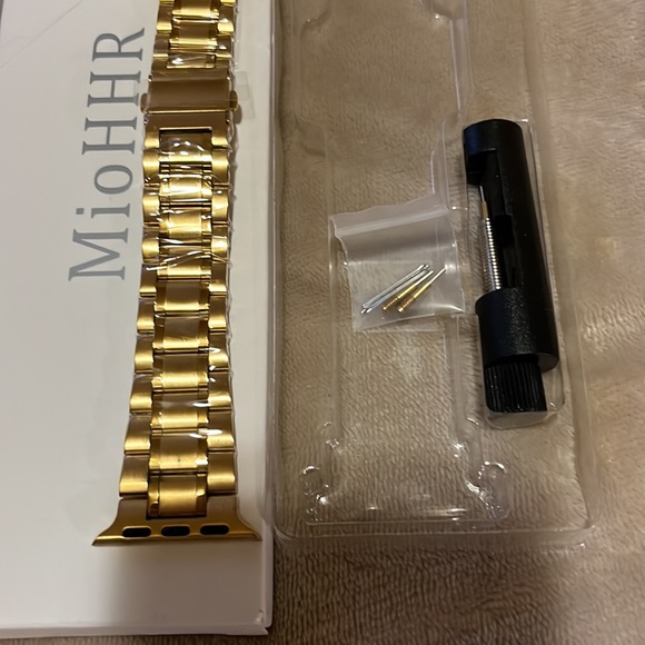 MioHHR 42MM ❤️💙 Apple Watch band 💙❤️💙❤️ - Picture 3 of 6